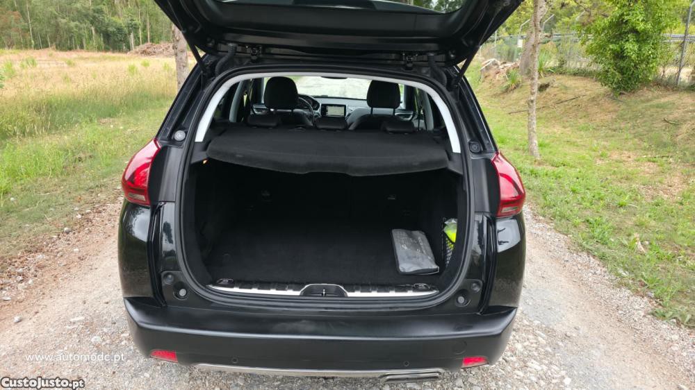 Peugeot 2008 1.6 BlueHDi GT Line — fotografia 13
