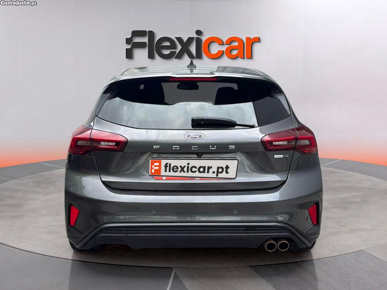 Ford Focus 1.0 EcoBoost MHEV ST-Line — fotografia 13