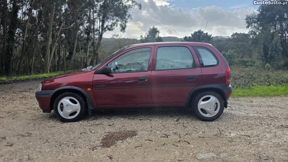Opel Corsa 1.5 TD — fotografia 9