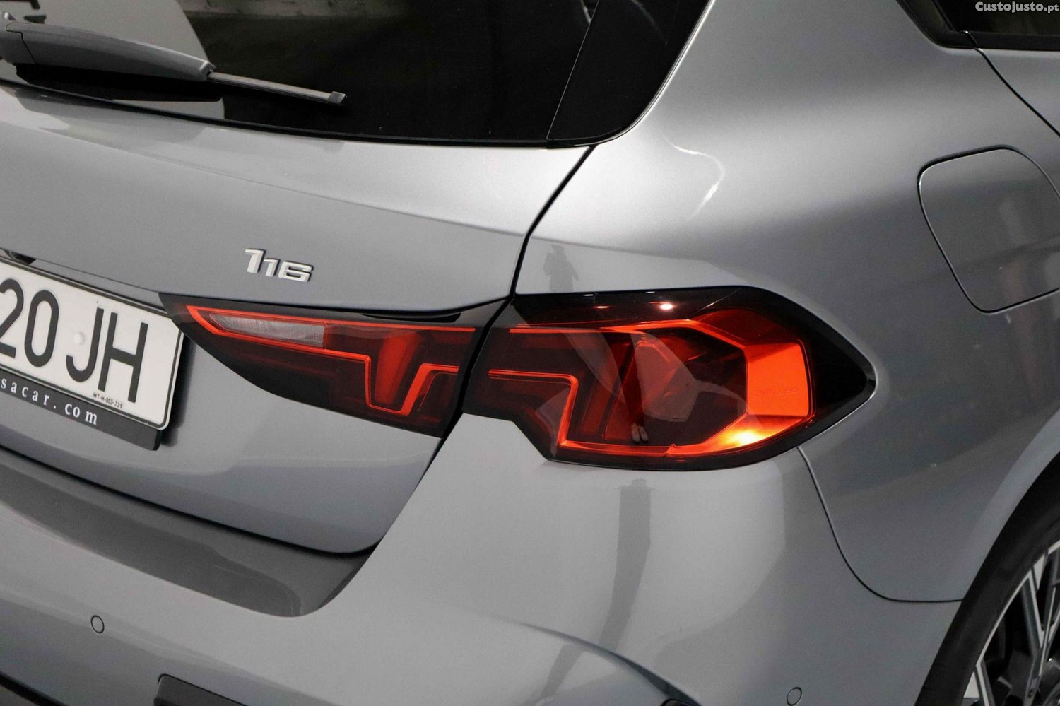 BMW 116 Pack Desportivo M — fotografia 23