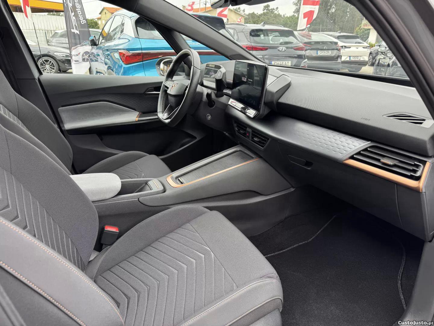 CUPRA Born 58 kwh — fotografia 15