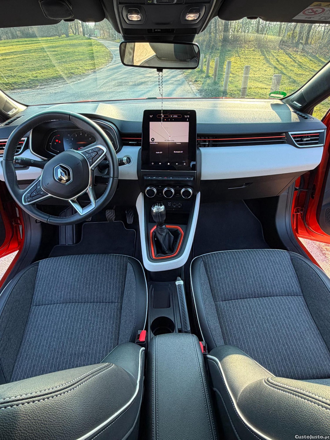 Renault Clio VTCe 100 Intens turbo — fotografia 3