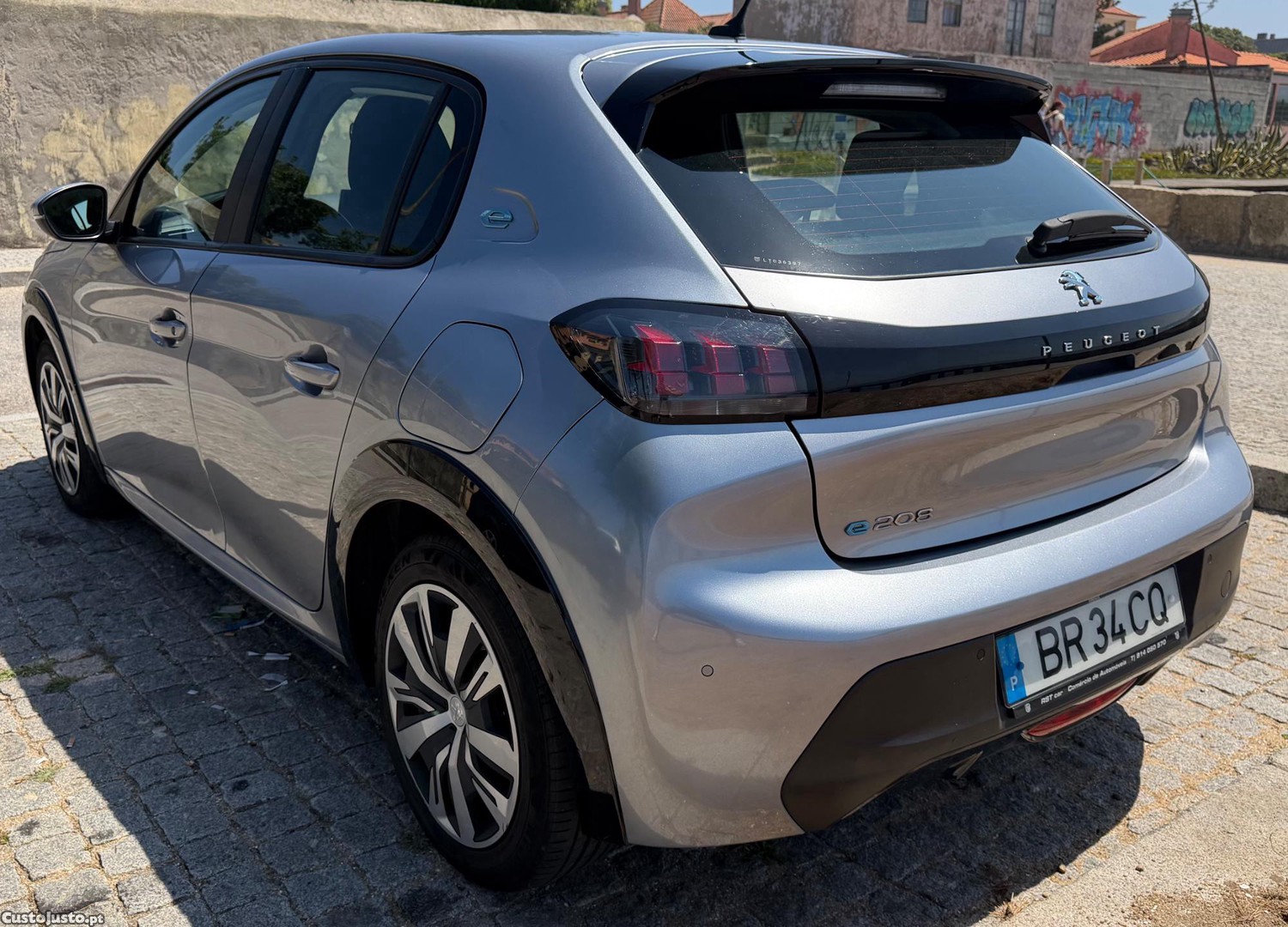 Peugeot e-208 51KWhActive Pack 136cv — fotografia 10