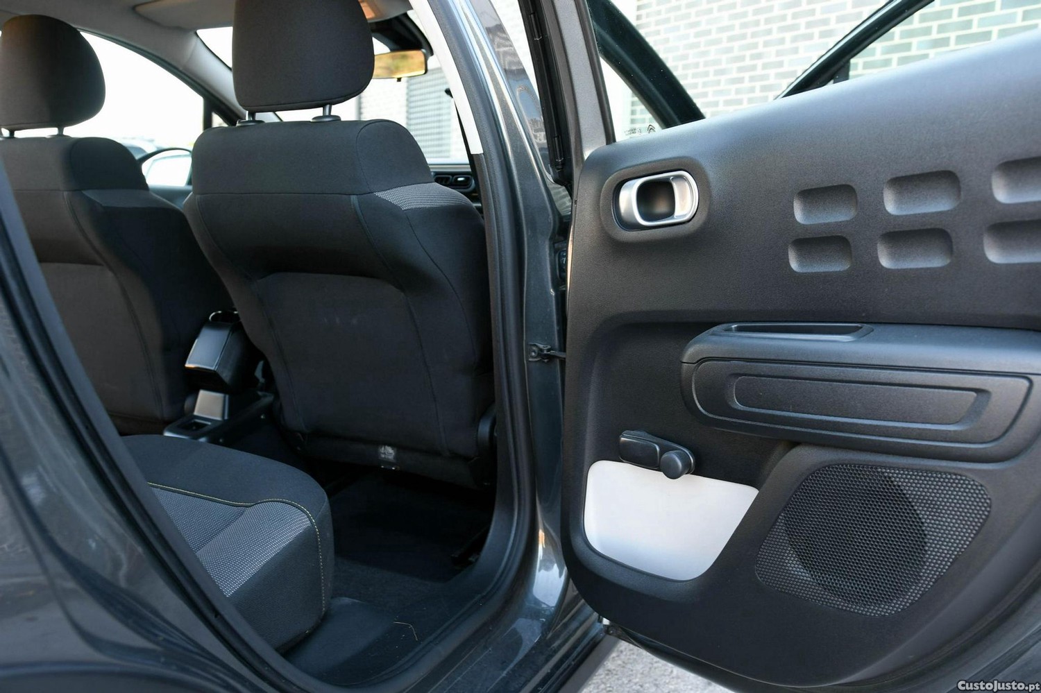 Citroën C3 1.2 PureTech Feel — fotografia 7
