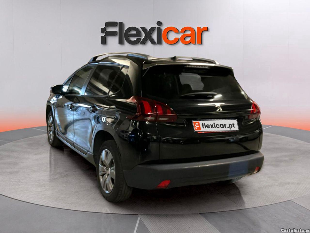Peugeot 2008 1.2 PureTech Style — fotografia 21