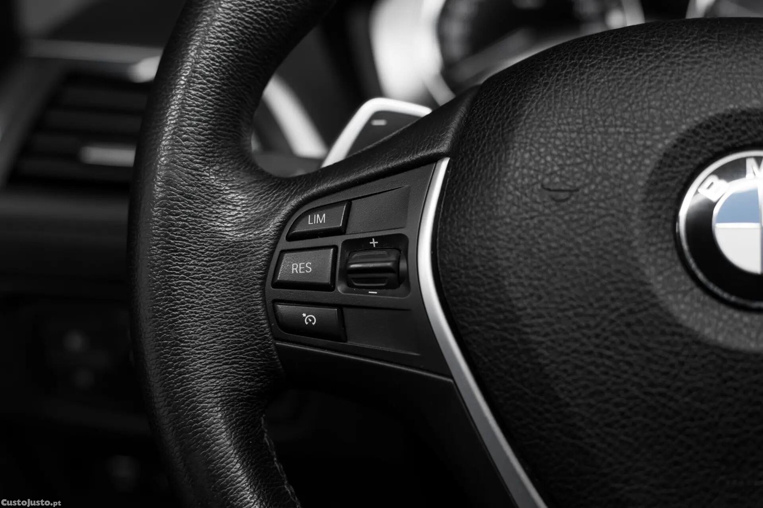 BMW 116 d Line Sport Auto — fotografia 5
