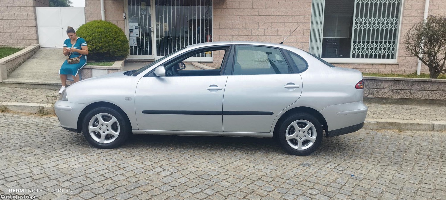 SEAT Cordoba 1.4 TDI 6L — fotografia 7
