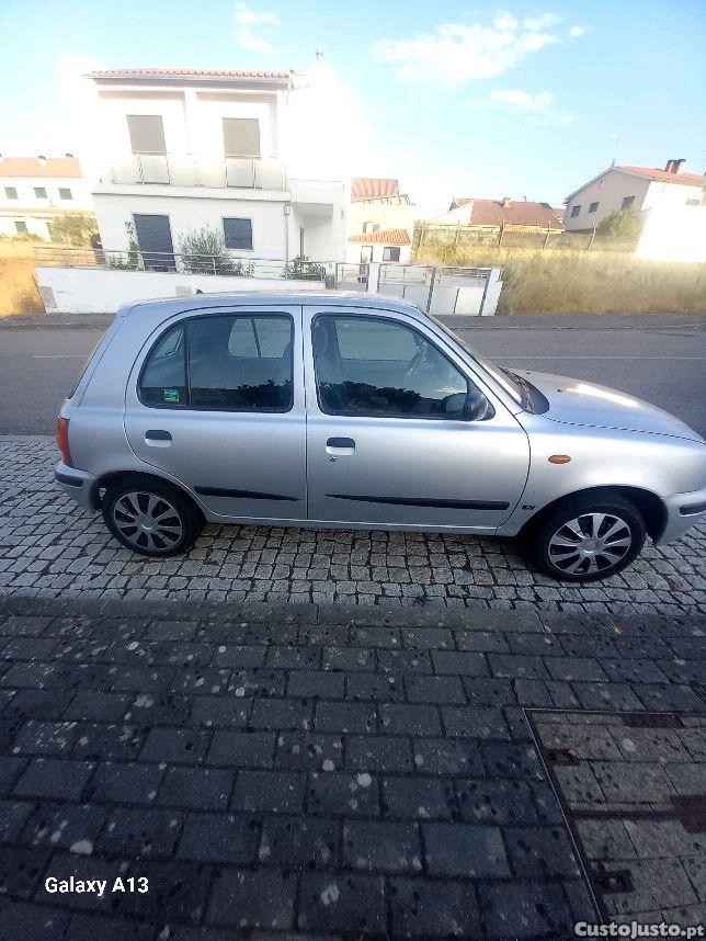 Nissan Micra micra 900cc — fotografia 5