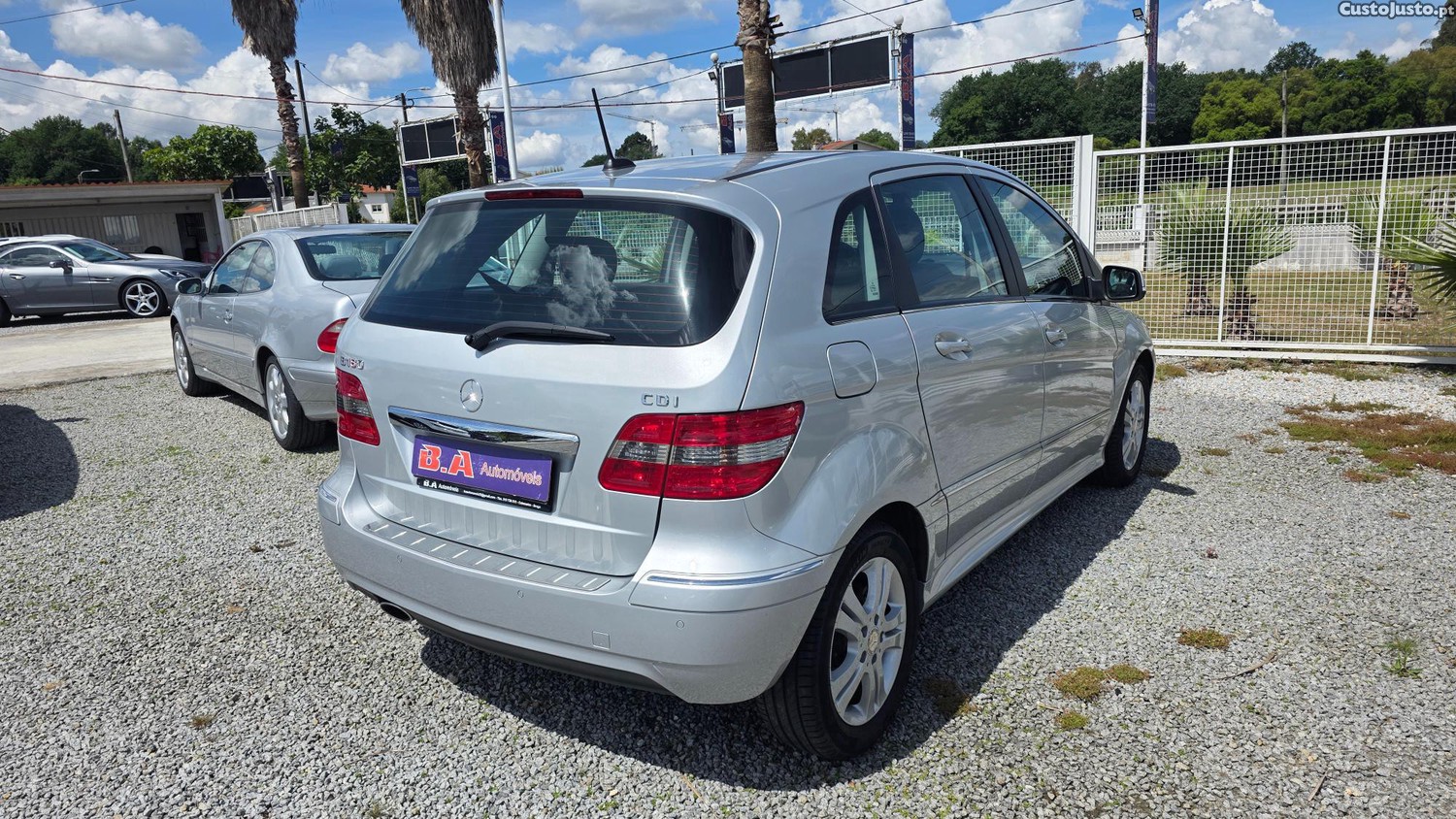 Mercedes-Benz B 180 CDI 109cv - 10 foto 3