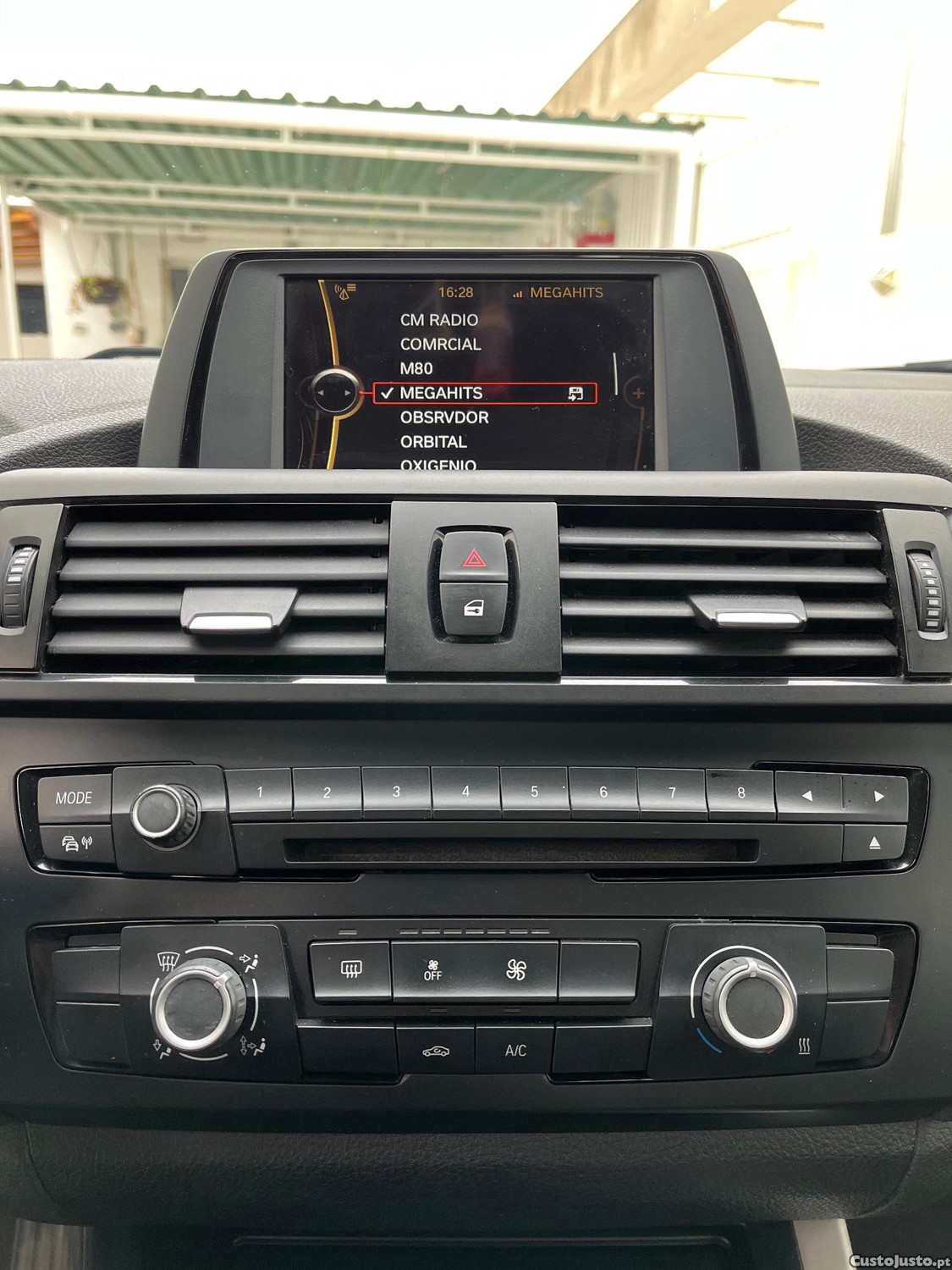 BMW 114 Lounge — fotografia 7
