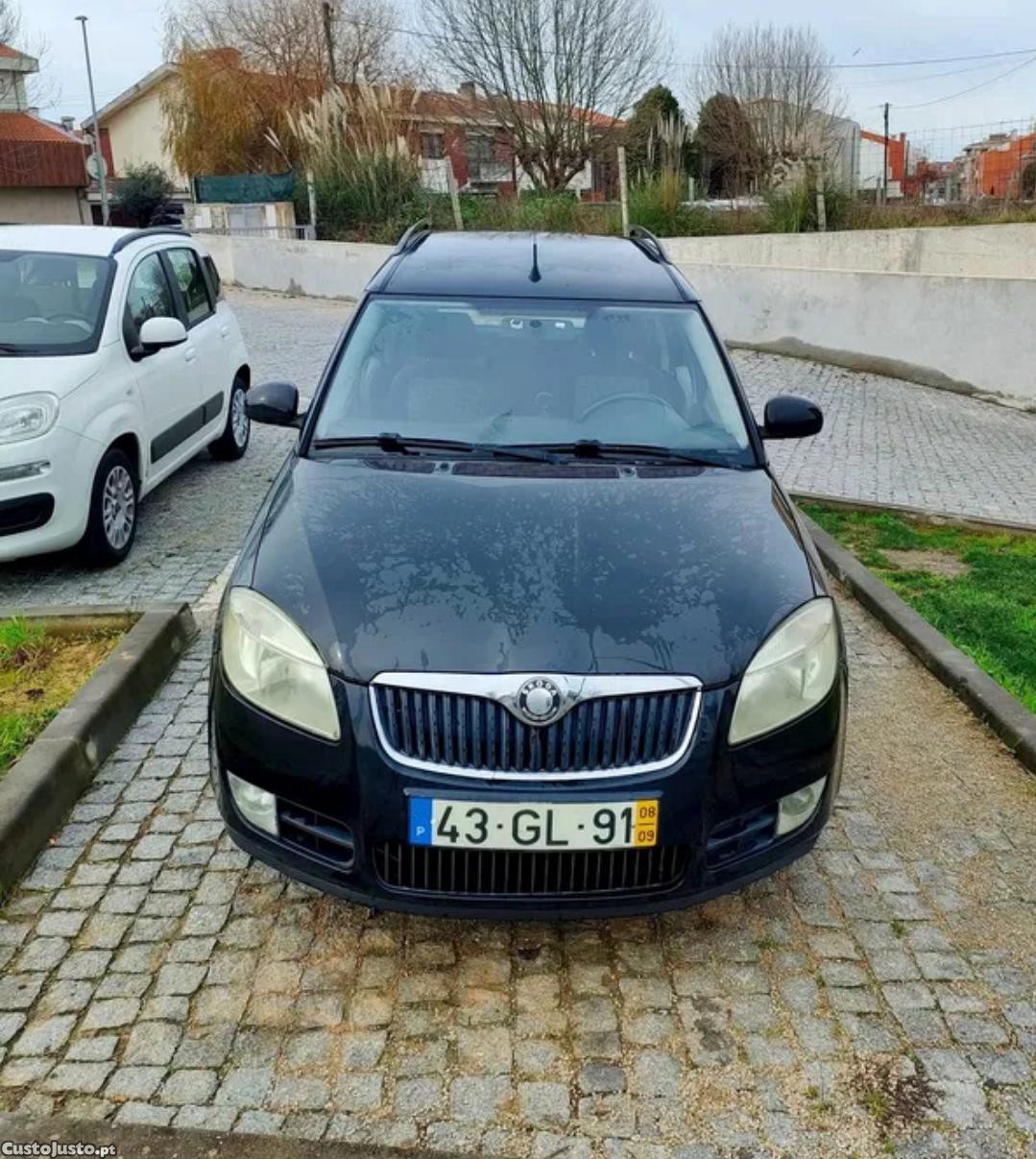 Skoda Roomster 1.4 TDI — fotografia 5