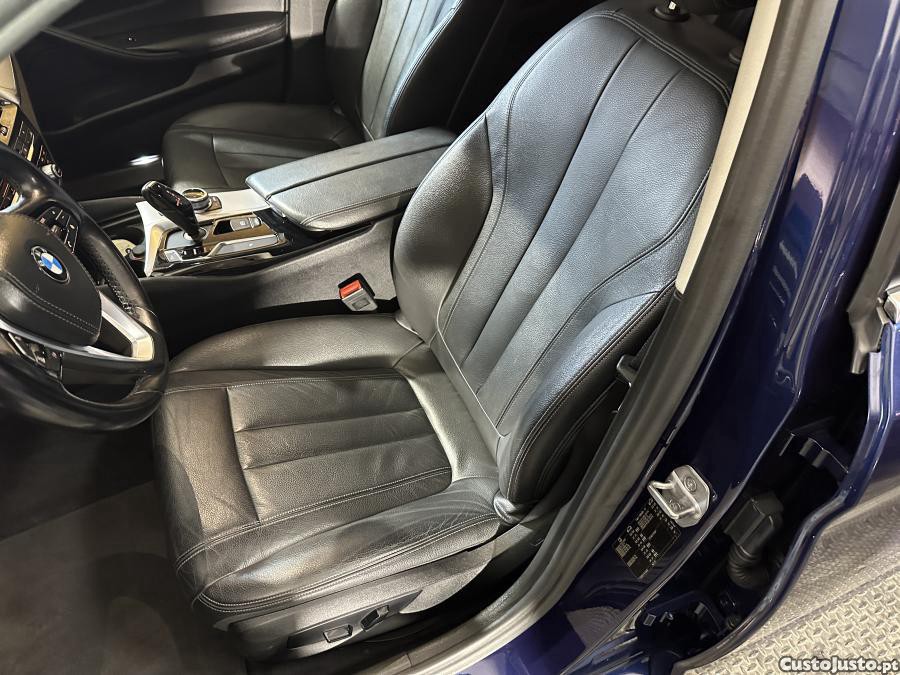 BMW 520 d Touring Aut. — fotografia 13