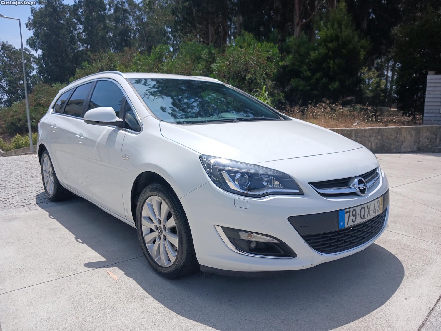 Opel Astra 1.6 cdti sportourer — fotografia 17