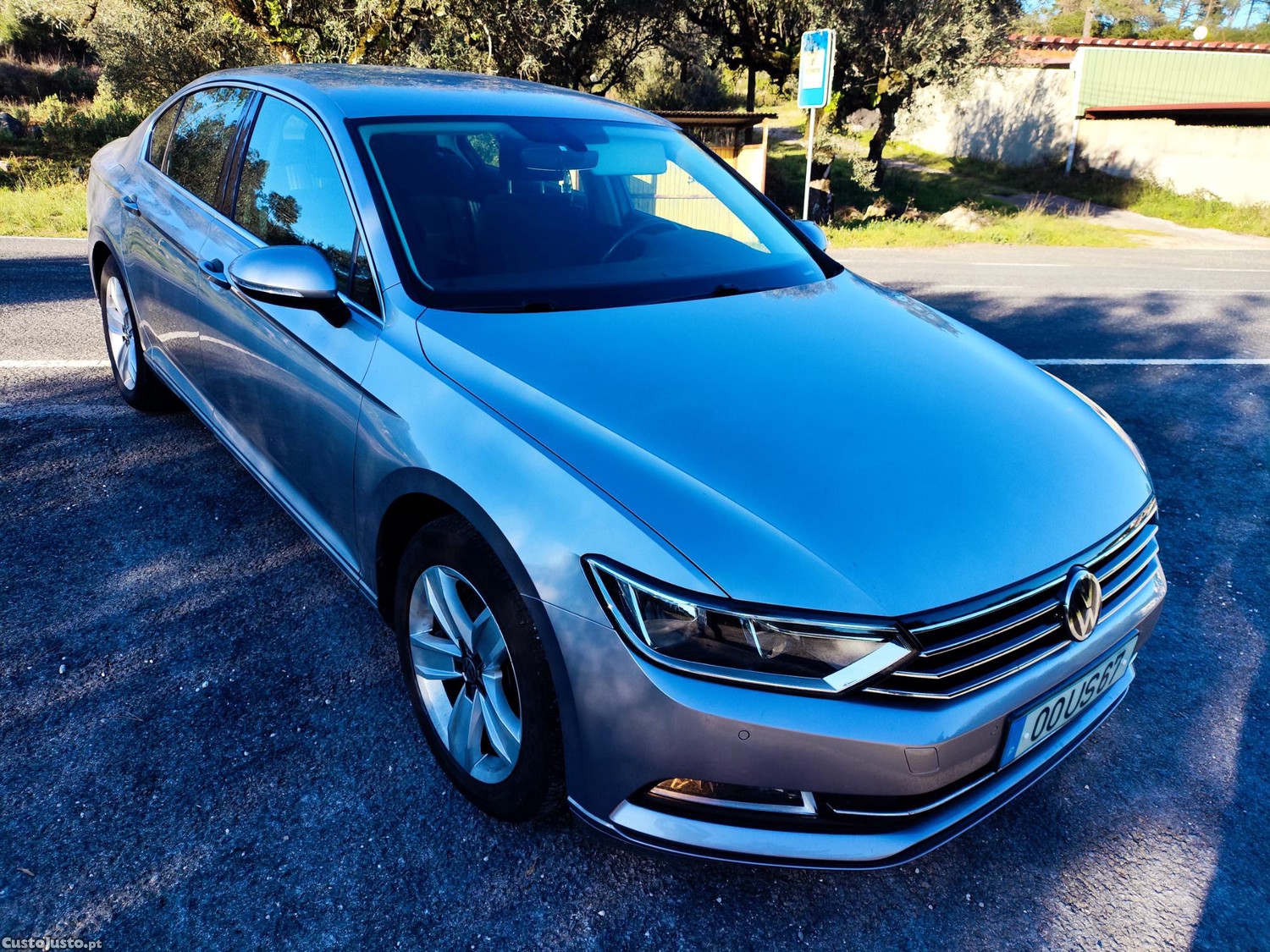 Volkswagen Passat 1.6 tdi CONFORTLINE DSG — fotografia 6