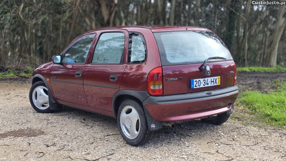 Opel Corsa 1.5 TD — fotografia 8