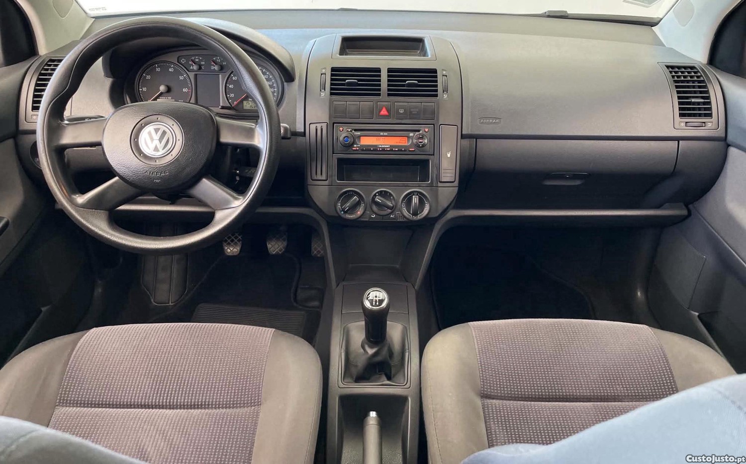 Volkswagen Polo 1.2 Confortline AC — fotografia 3