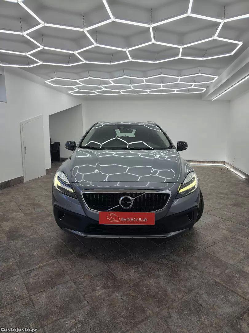 Volvo V40 2.0 d2 momentum — fotografia 3