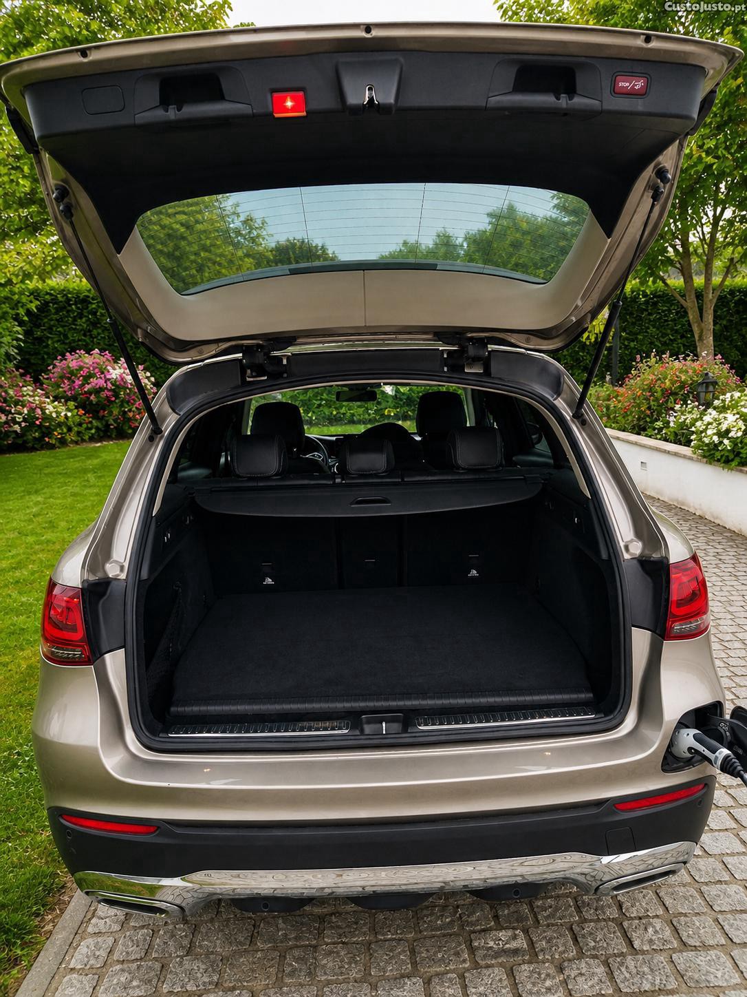 Mercedes-Benz GLC 300 de 4 MATIC — fotografia 7