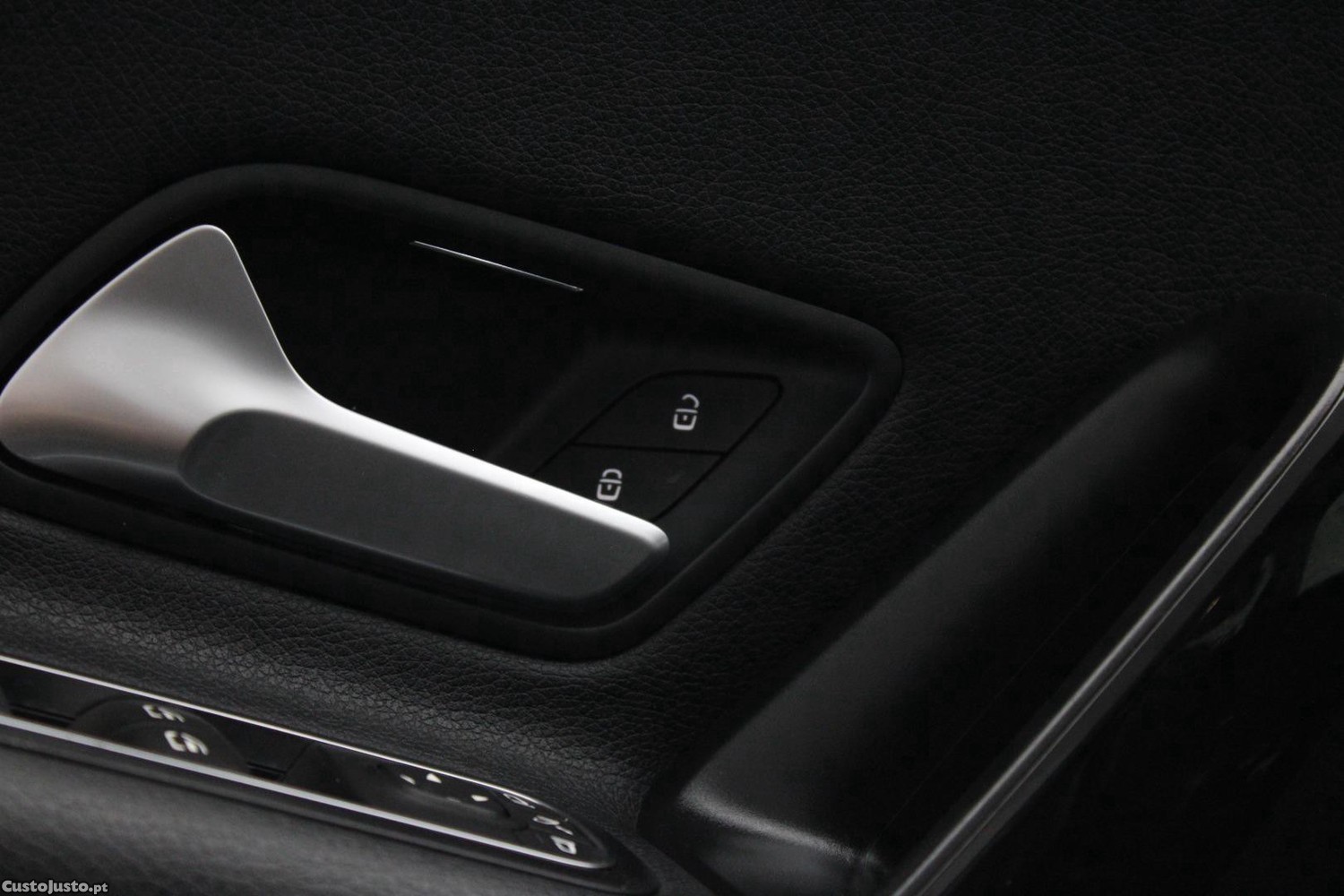Mercedes-Benz CLA 180 D SHOOTING BRAKE STYLE AUTO — fotografia 18