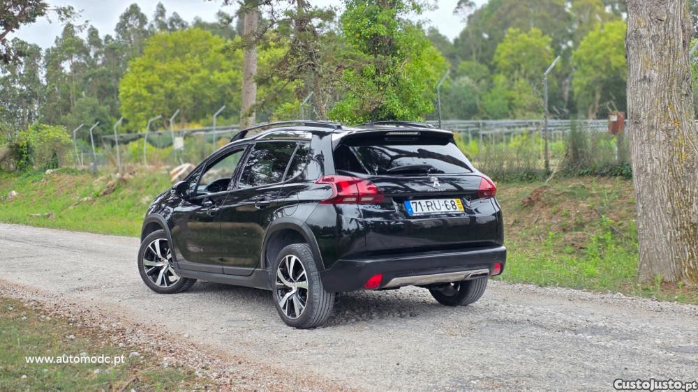 Peugeot 2008 1.6 BlueHDi GT Line — fotografia 15