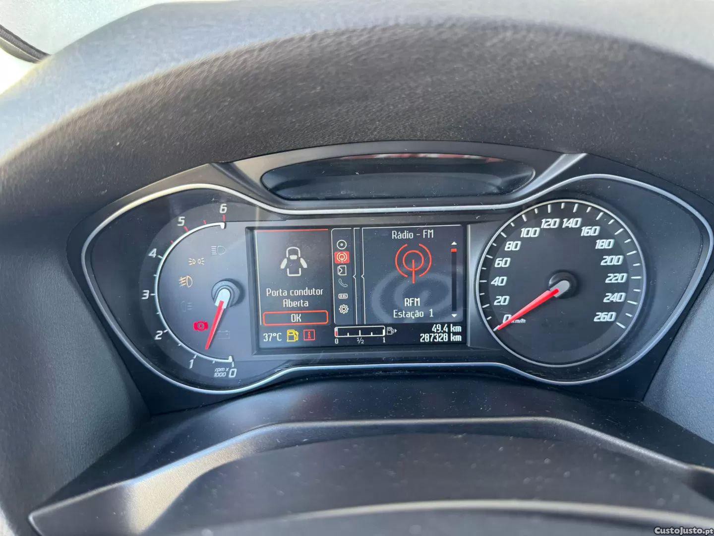 Ford KA 1.6 tdci titanium econetic — fotografia 2