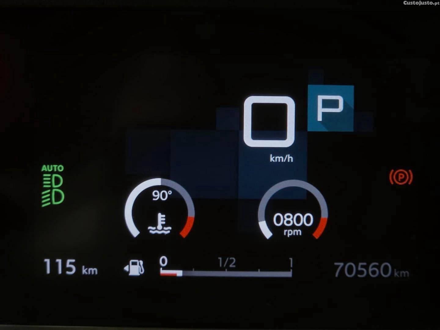 Citroën C4 1.2 PureTech Shine EAT8 — fotografia 10