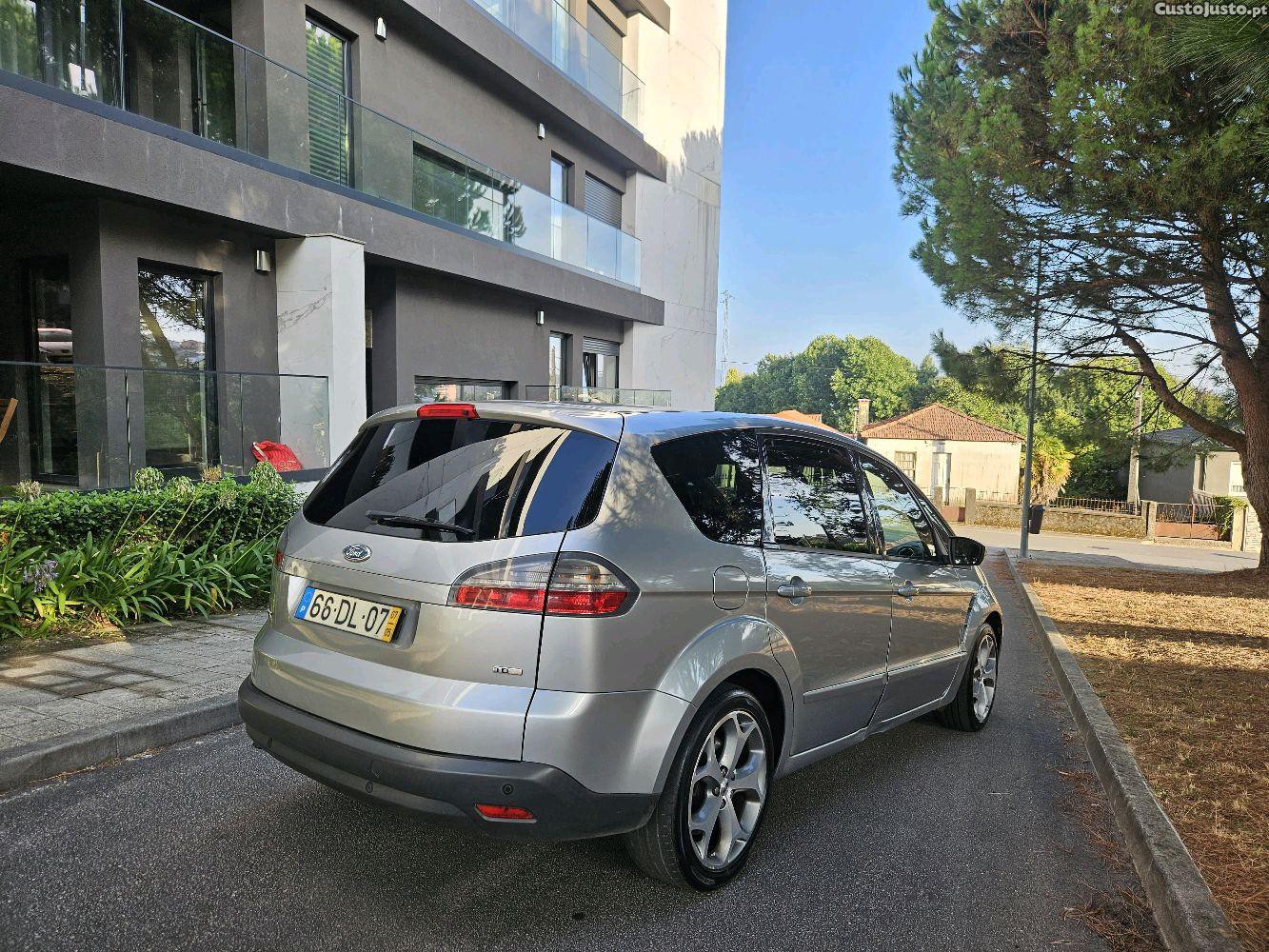 Ford S-Max 2.0 — fotografia 6