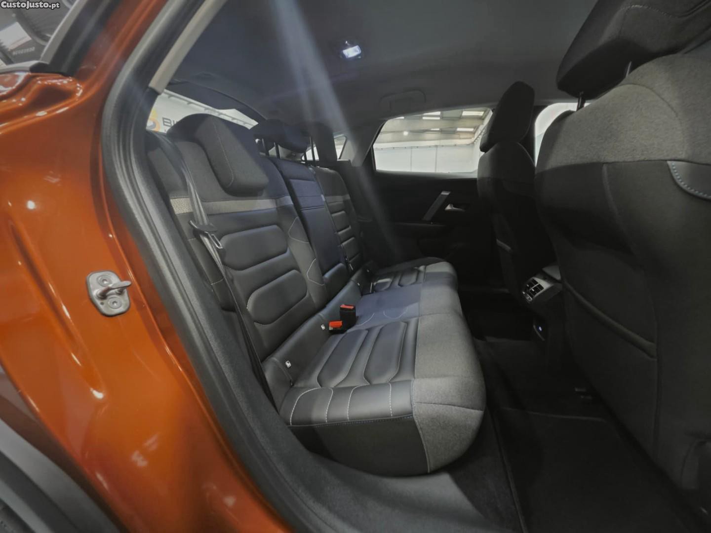 Citroën C4 1.2 PureTech Shine EAT8 — fotografia 4