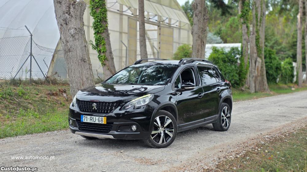 Peugeot 2008 1.6 BlueHDi GT Line — fotografia 18