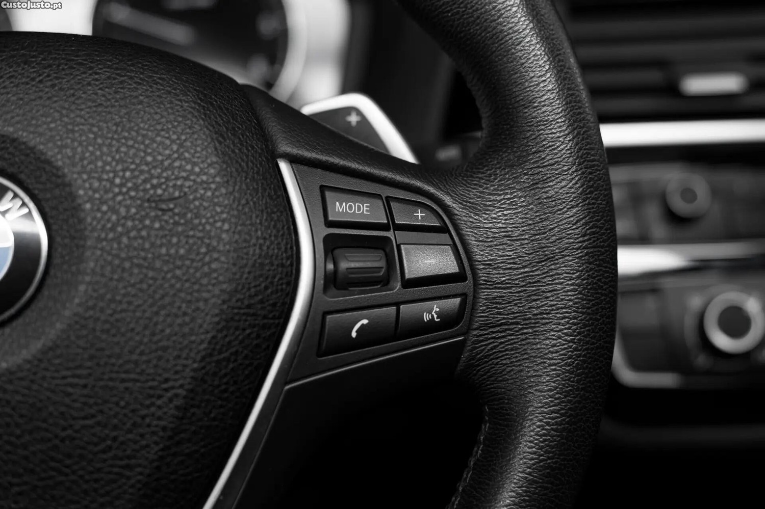 BMW 116 d Line Sport Auto — fotografia 4
