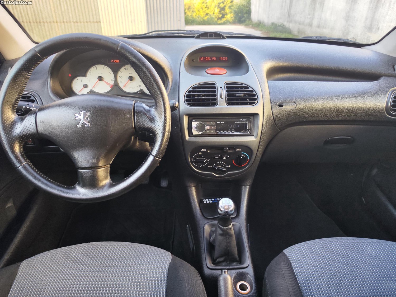 Peugeot 206 Black&White 1.1i — fotografia 7