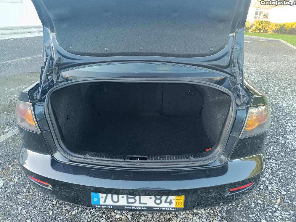 Mazda 3 MZR 1.6 CD Comfort — fotografia 3