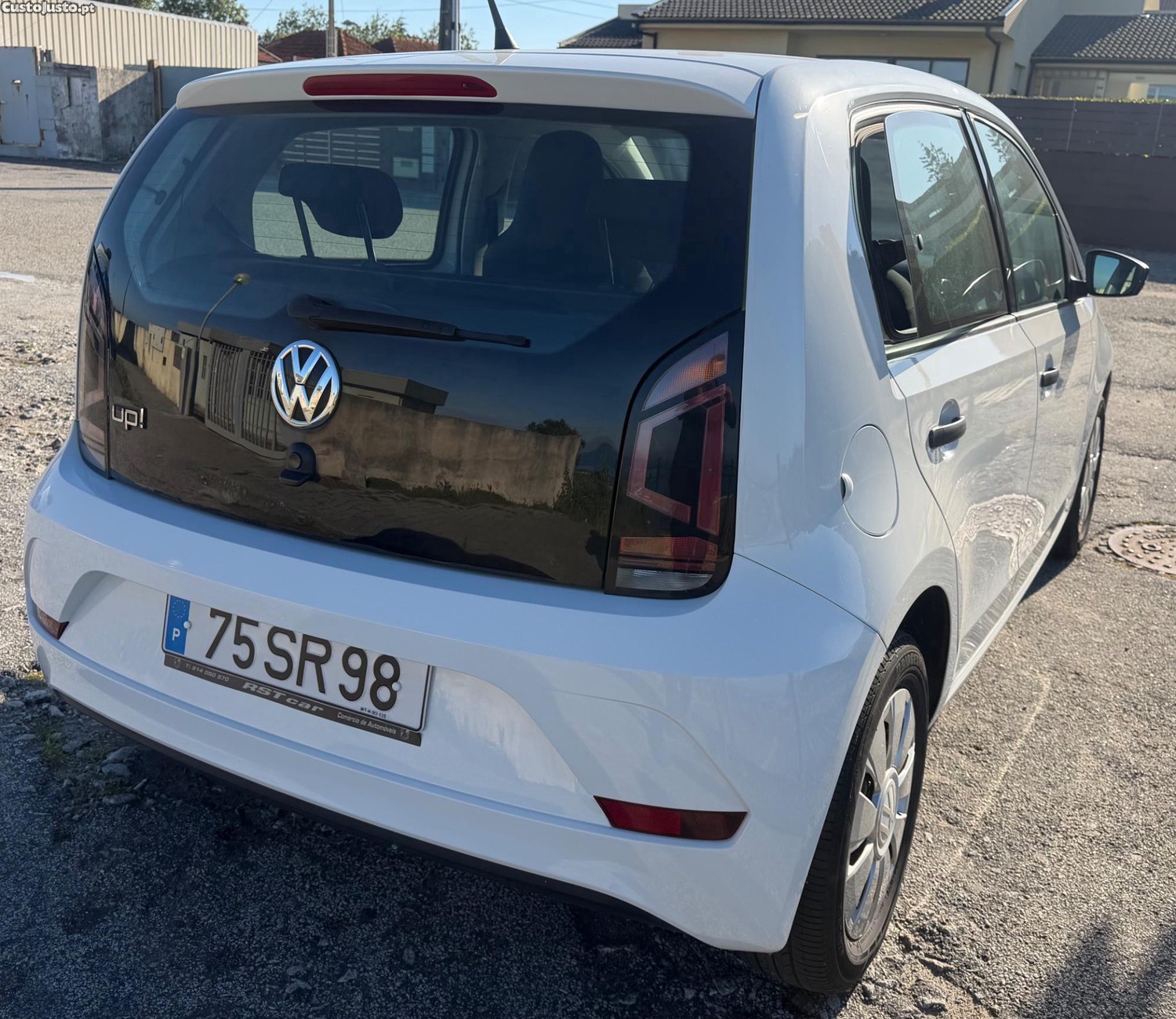 Volkswagen Up! 1.0 BlueMotion Move AC 60cv — fotografia 3