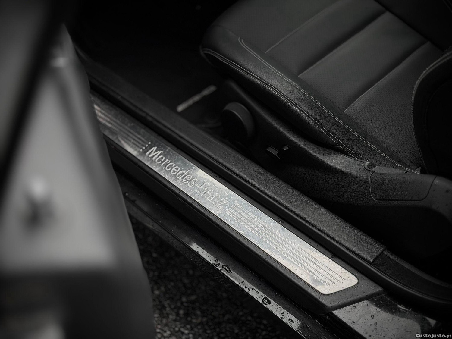 Mercedes-Benz E 250 Coupé — fotografia 3