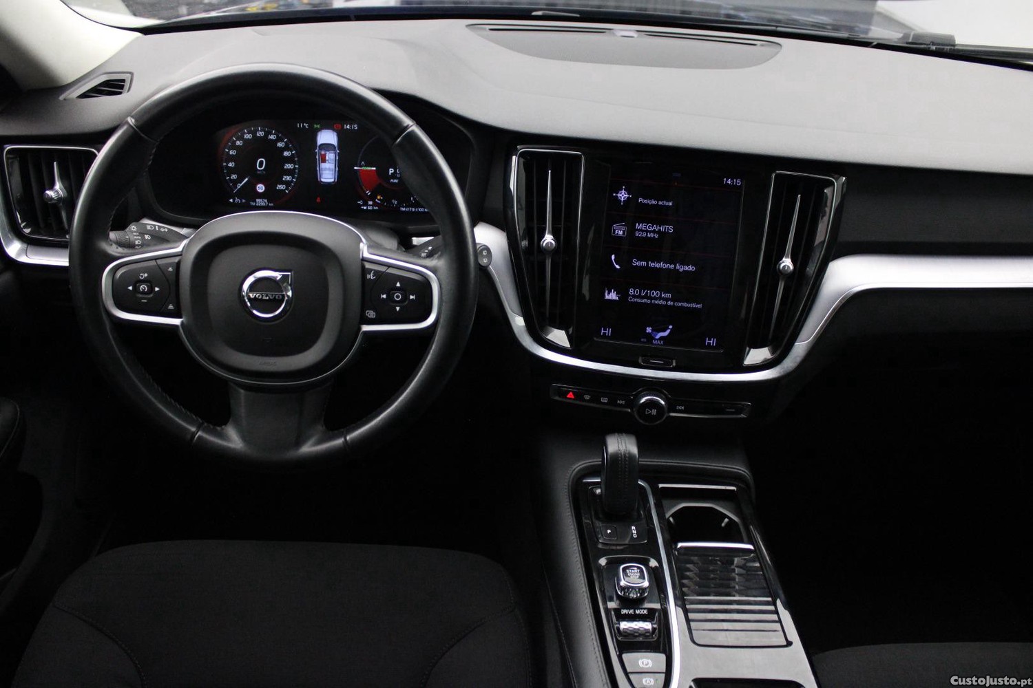 Volvo V60 T6 AWD R-DESIGN (AUTO) — fotografia 32