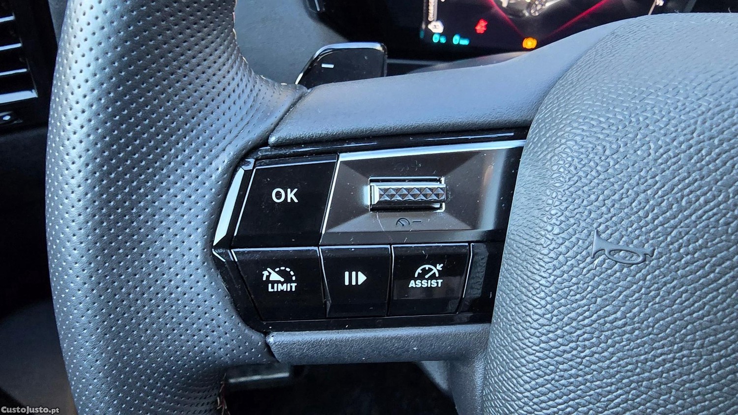 DS 4 4 E-Tense Performance Line EAT8 — fotografia 15