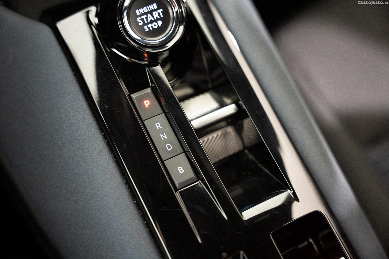 Alfa Romeo Junior 54 kWh Intensa — fotografia 6