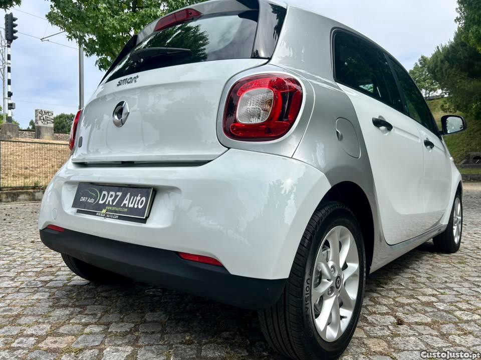 Smart Forfour EQ Eletric Drive 60KW C/NOVO — fotografia 7