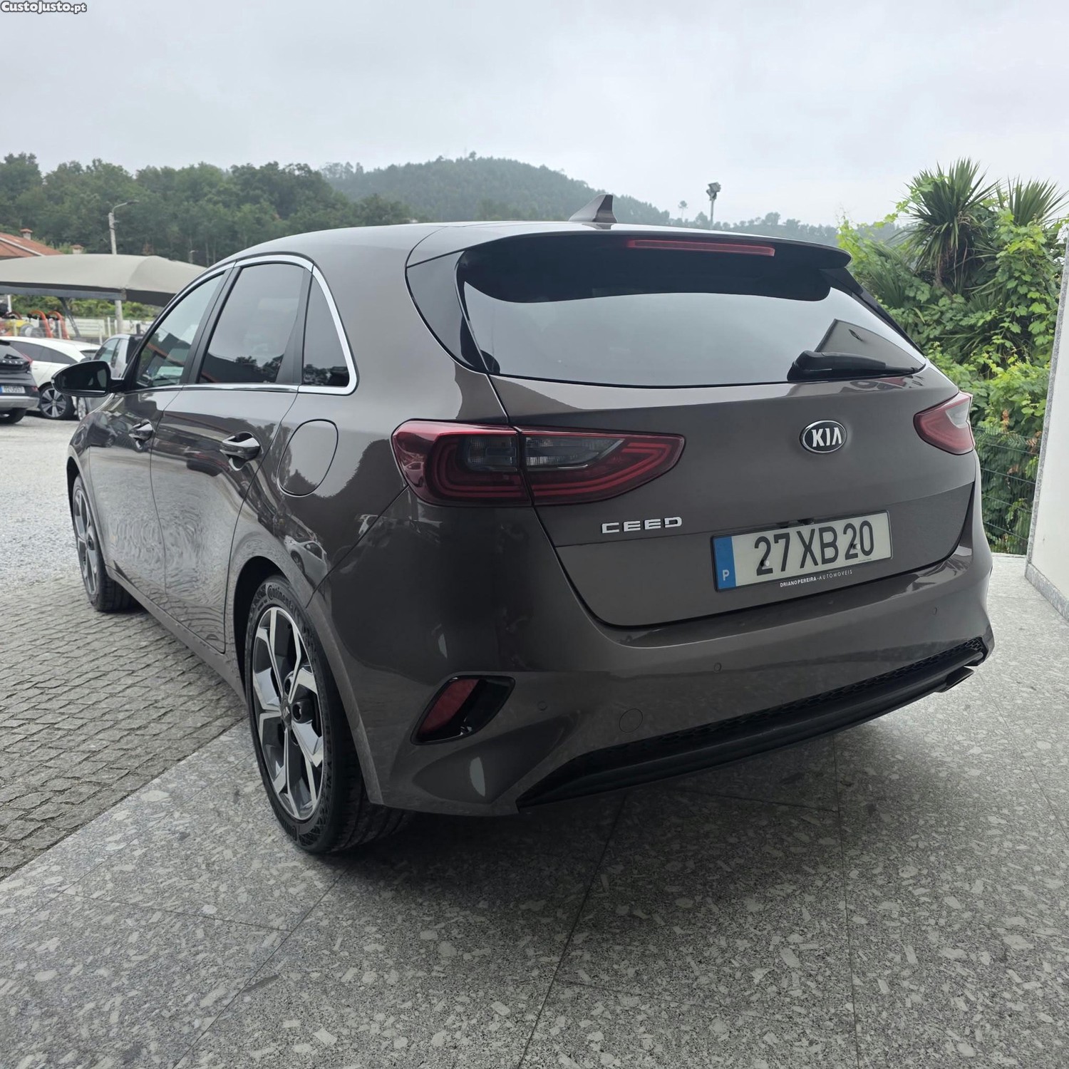 Kia Ceed 1.0 T-GDi GT Line — fotografia 23