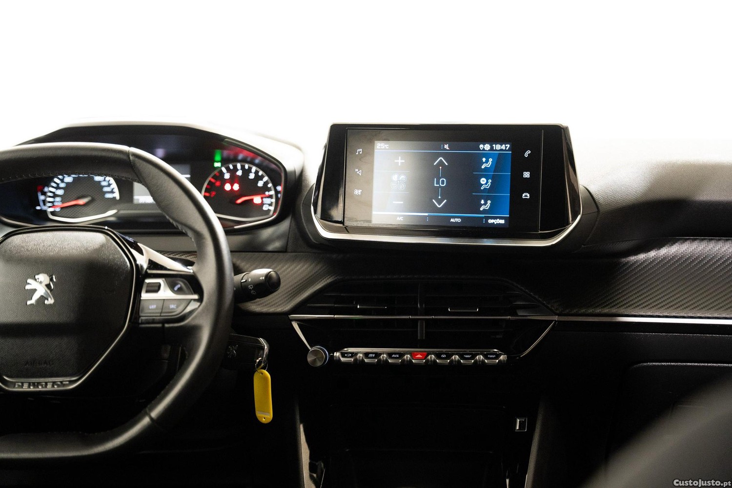 Peugeot 2008 1.2 PureTech Active Pack — fotografia 15