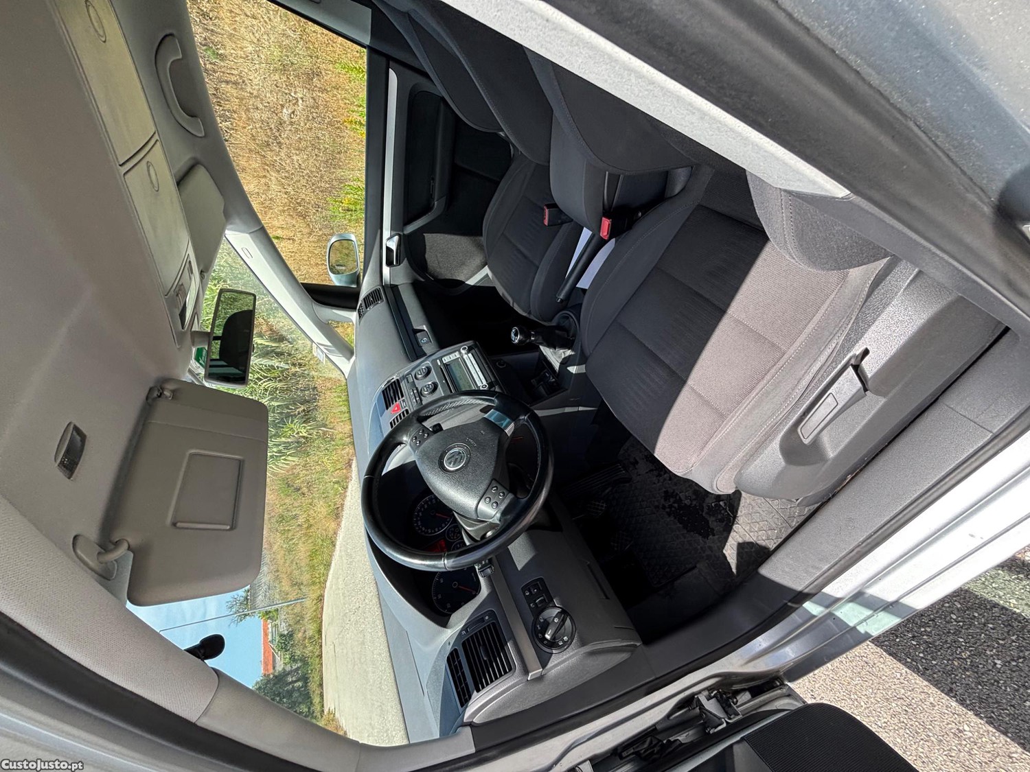 Volkswagen Touran Highline — fotografia 6
