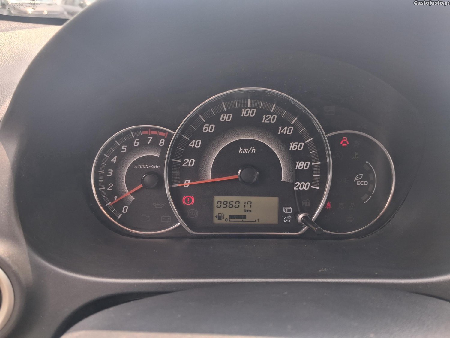 Mitsubishi Space Star 1.2 INTENSE - 82 CV - 2018 — fotografia 2