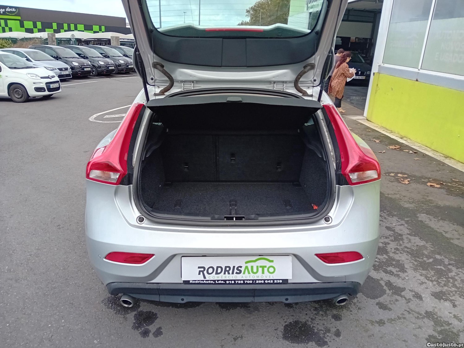Volvo V40 2.0 D3 Momentum — fotografia 6