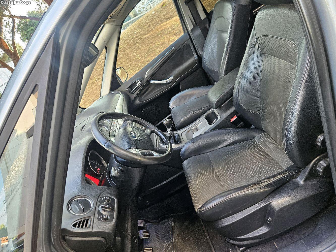 Ford S-Max 2.0 — fotografia 5