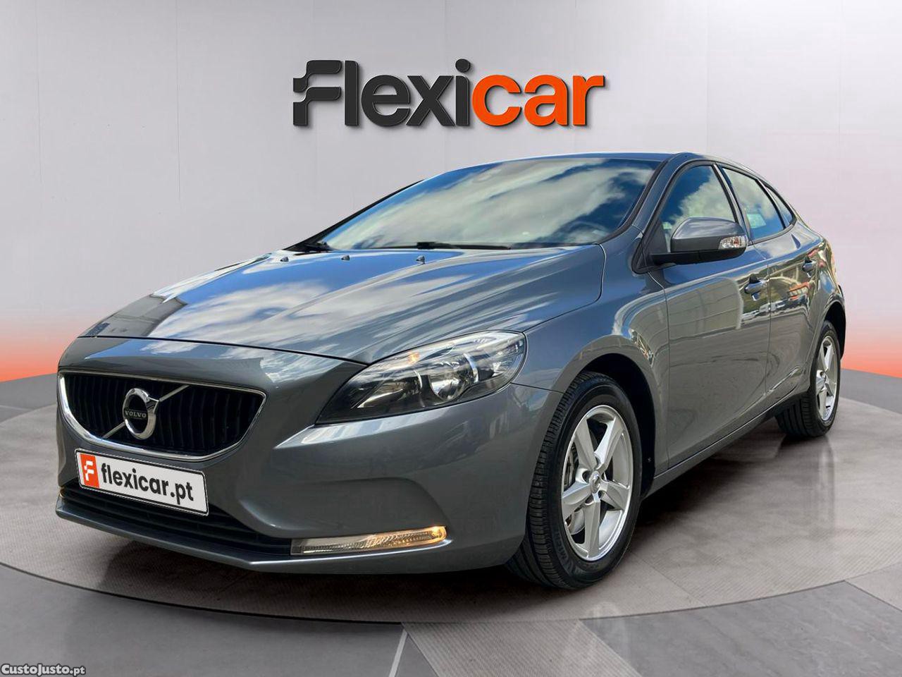 Volvo V40 2.0 D2 Momentum — fotografia 16