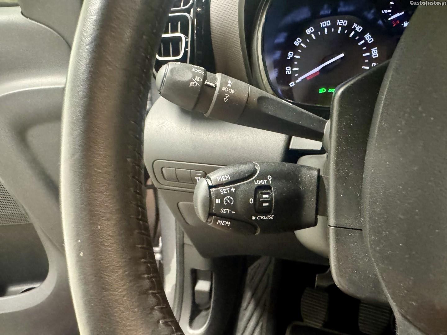Citroën C3 Aircross 1.2 PureTech C-Series — fotografia 4