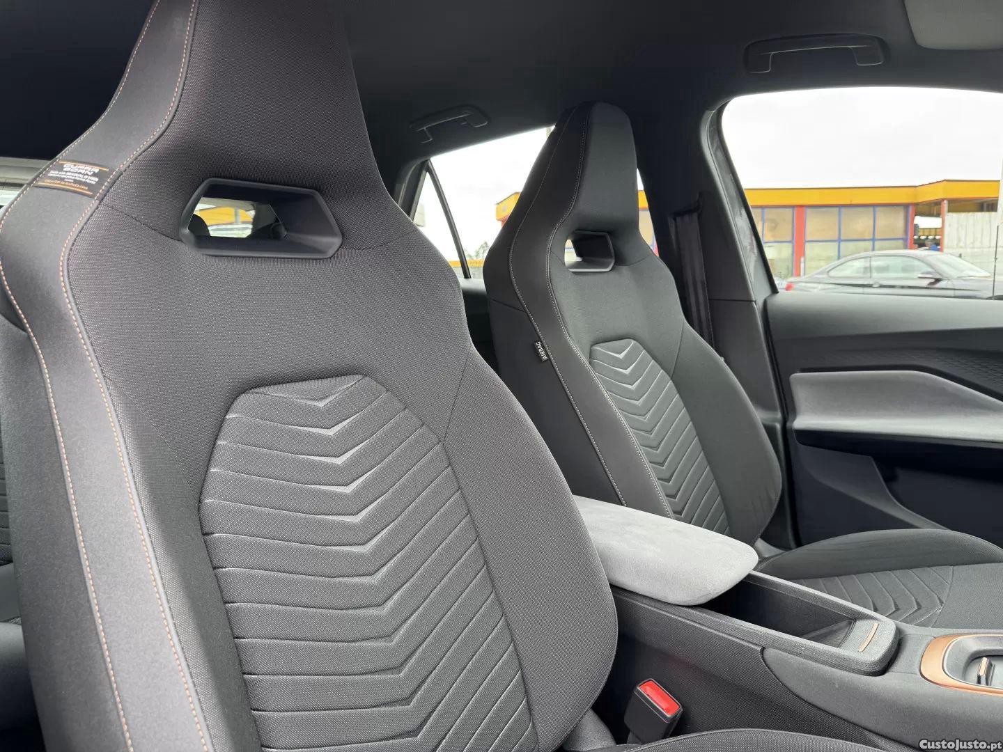 CUPRA Born 58 kwh — fotografia 11