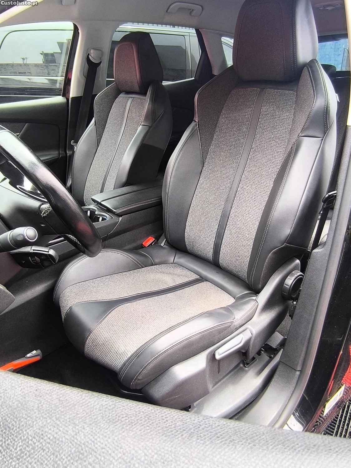 Peugeot 3008 1.2 Allure — fotografia 3