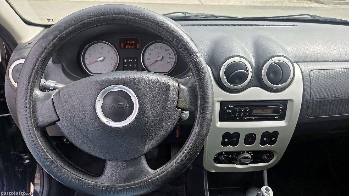 Dacia Sandero 1.2 16v 75cv — fotografia 5