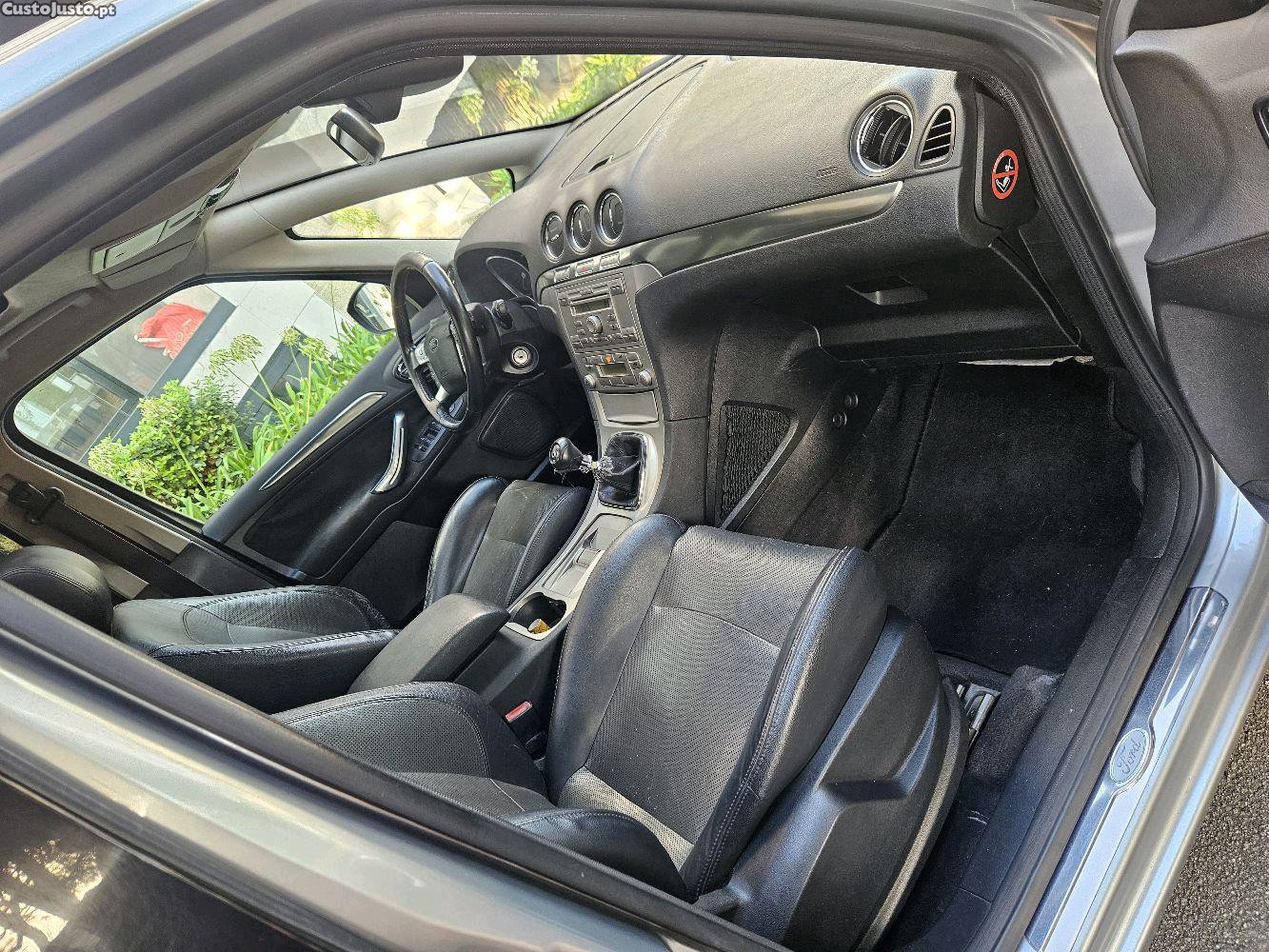 Ford S-Max 2.0 — fotografia 4
